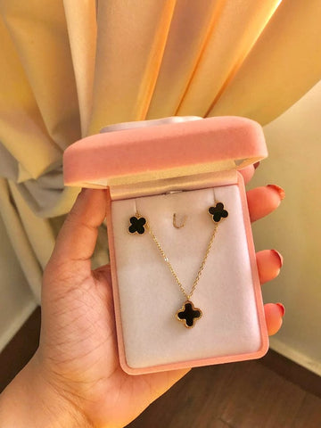Clover Necklace With Ear Rings