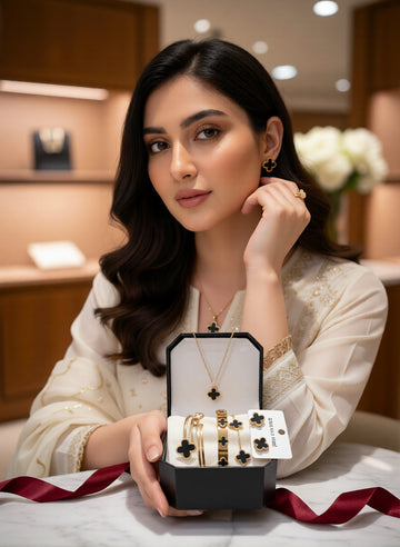 Elegant Onyx Clover Full Set